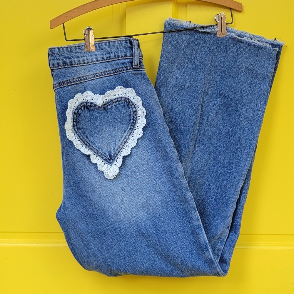 Heart Patch Blue Jeans - Picture 3 of 11